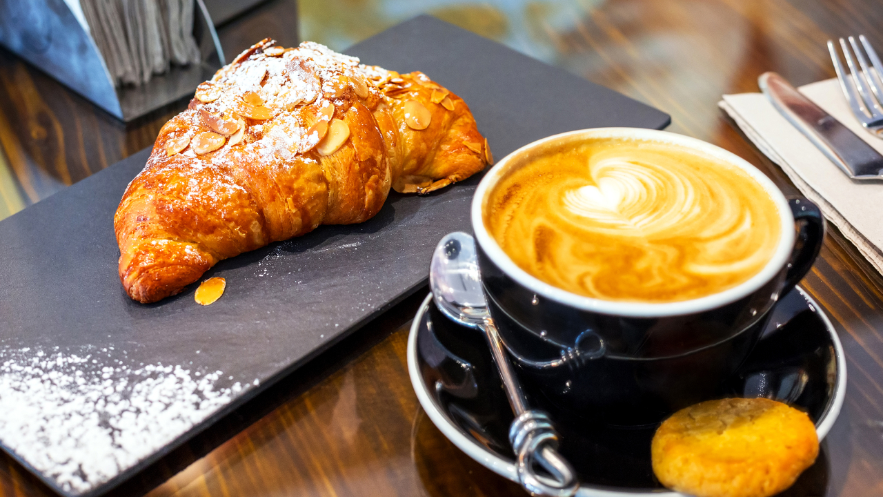 HIPPOLAND COFFEE